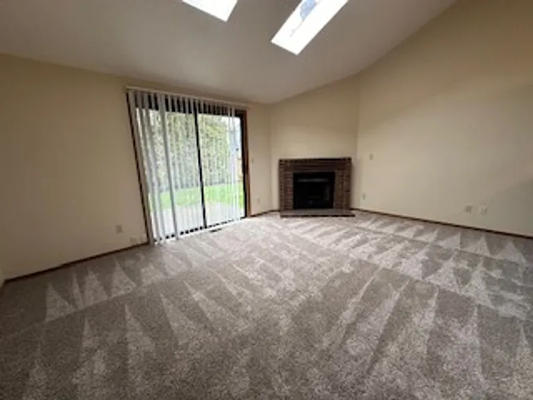 16265 NW Lyndel Ln — Photo 13