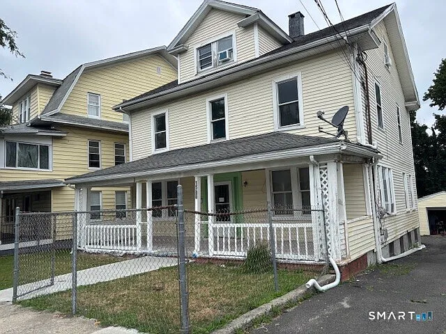 1566 North Ave #2 — Photo 2