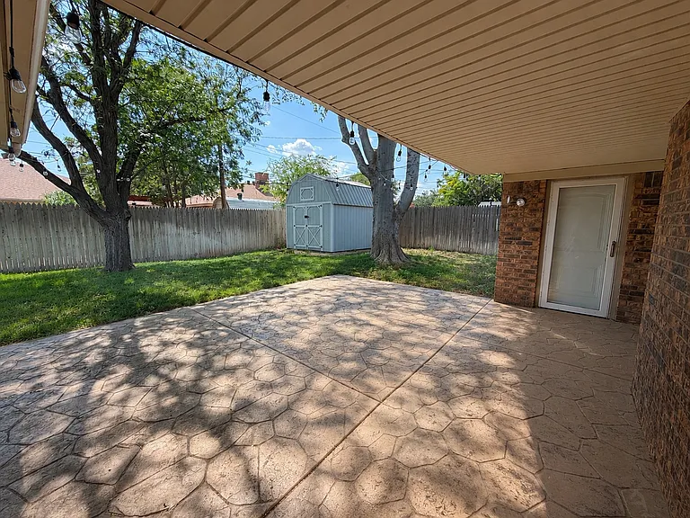 7815 Cervin Dr — Photo 14