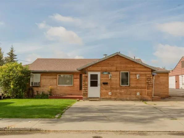 304 Slater Dr, Fairbanks, AK 99701