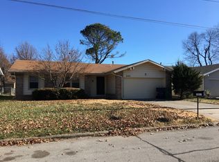 2542 S Delaware Ave, Springfield, MO 65804