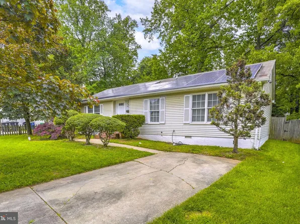 8933 Hobart St, Upper Marlboro, MD 20774