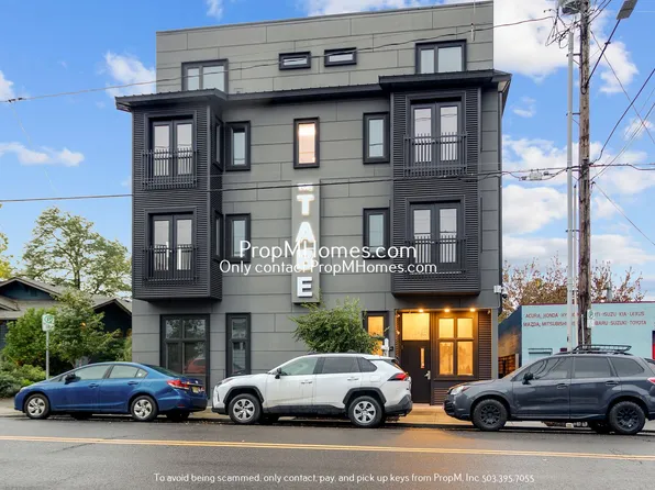 1825 SE 50th Ave #301, Portland, OR 97215