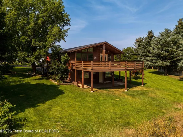 539 Forest Circle Dr, Alpine, WY 83128