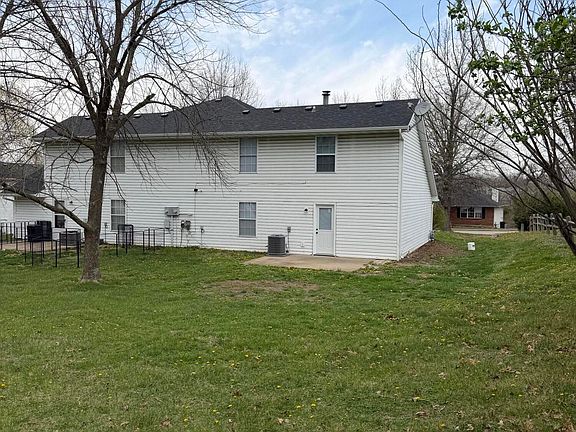 4th image of 1346 S Louisville Dr