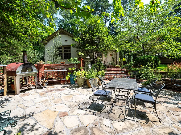 321 Milledge Hts — Photo 42