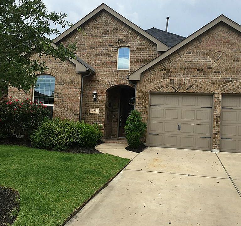 1st image of 2931 Fair Chase Dr