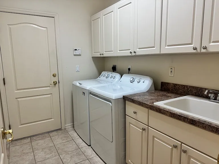 11145 NW 17th Court Rd — Photo 15