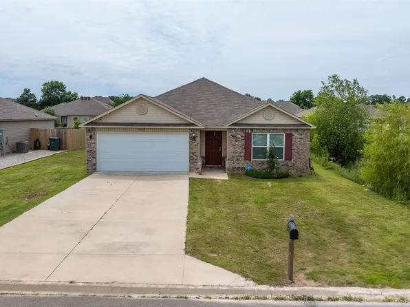 412 Harper Dr, Brookland, AR 72417