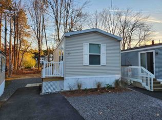 27 Thistle Way, Manchester, NH 03109