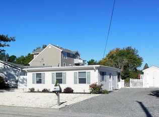 8 Lillian Dr, Manahawkin, NJ 08050