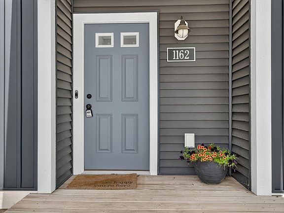 3rd image of 1162 Stagecoach Dr