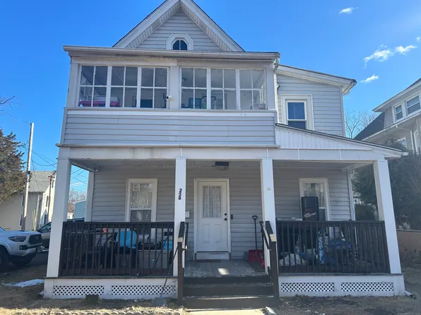 258 Wakelee Avenue, Ansonia, CT 06401