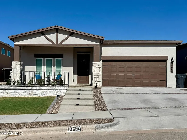 13684 Glen Vista Ln — Photo 1