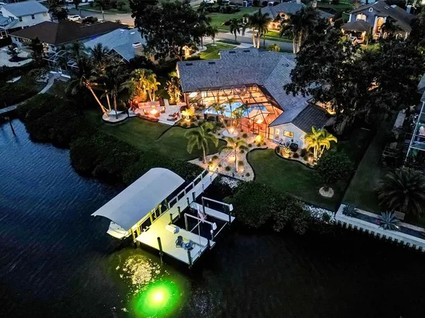 6605 Seabird Way, Apollo Beach, FL 33572