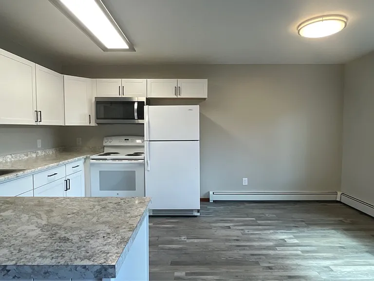 706 Ouida Way #4 — Photo 5