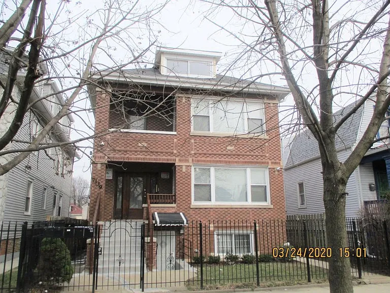 7139 S Rockwell St #1F — Photo 1