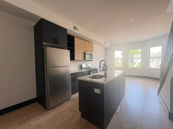 29 Claremont Avenue image 1 of 7
