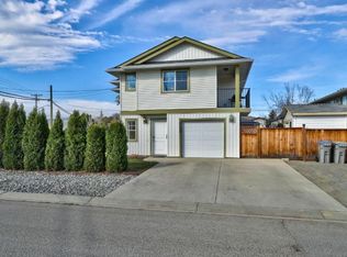 1104 Laroque St, Kamloops, BC V2B8M5