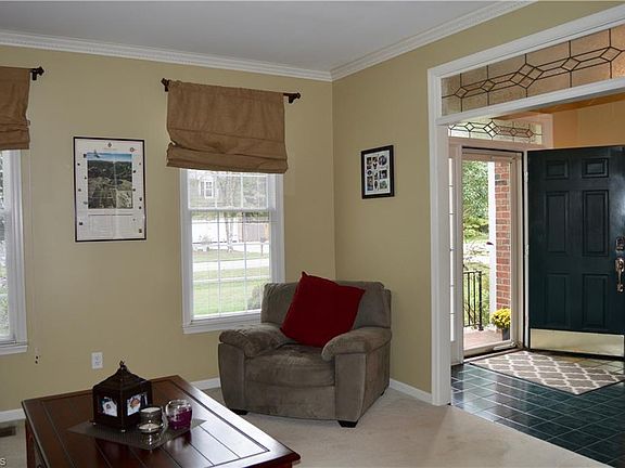 4th image of 5305 Fieldbrook Dr
