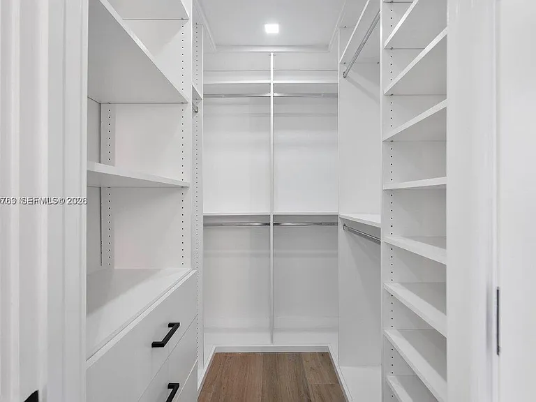 6991 NE 7th Ave #0 — Photo 12