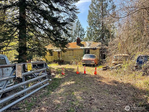 4th image of 11808 Woods Lake Rd