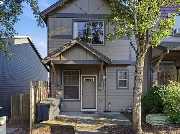 38528 Galway St, Sandy, OR 97055