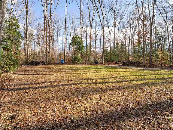 3rd image of 579 Louisa Farms Ln