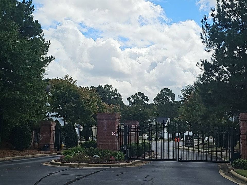 2nd image of 2521 Thorngrove Ct