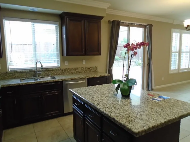 1758 Ravenna Way — Photo 9