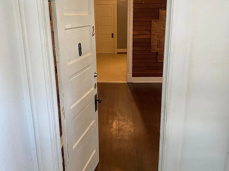 1654 Lincoln Street — Photo 2
