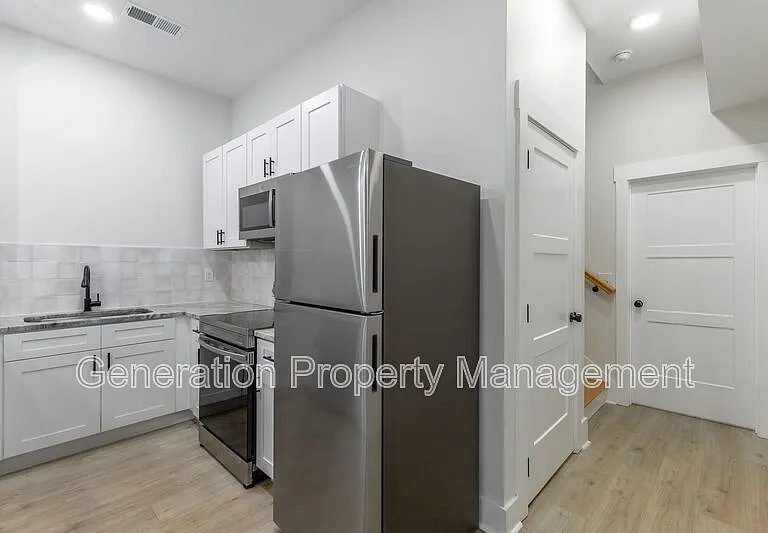 1124 Garfield St #A — Photo 7