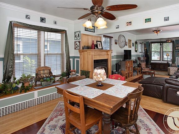 4th image of 615 Parkhill Dr