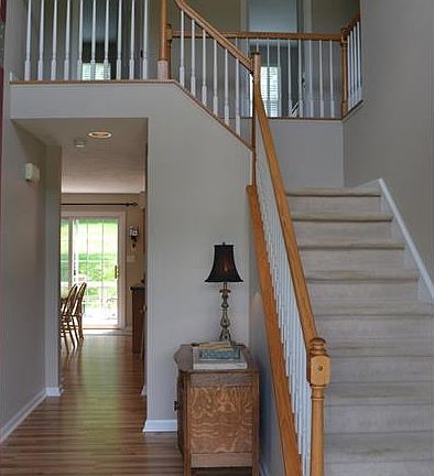 4th image of 703 Russett Meadow Ct
