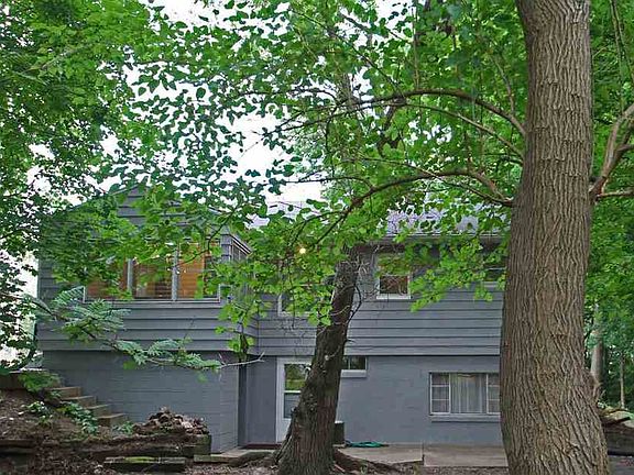 2nd image of 401 W Melbourne Ave