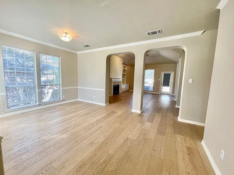 707 Belmark Ct — Photo 3