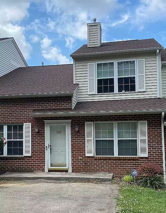 1st image of 240 Silver Leaf Dr