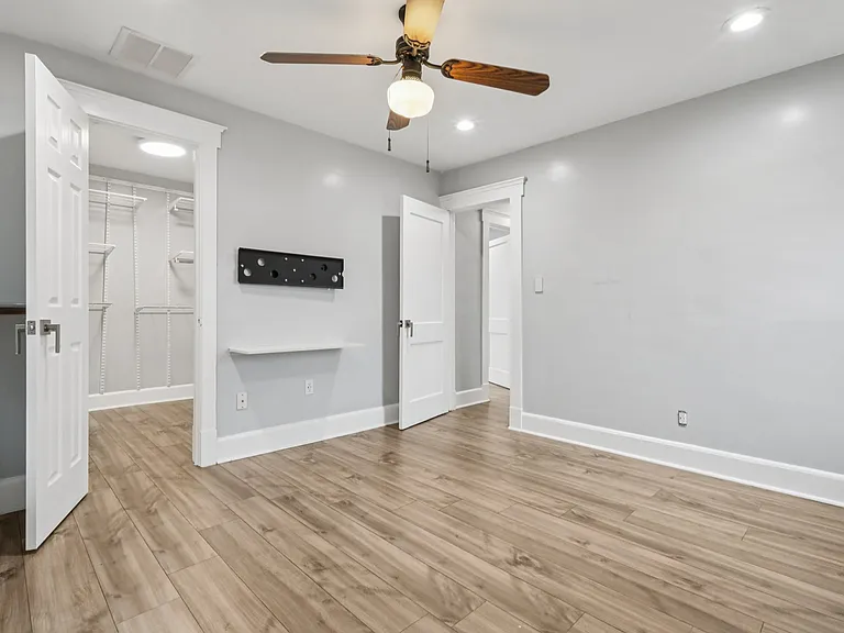 56 Gordon St — Photo 28