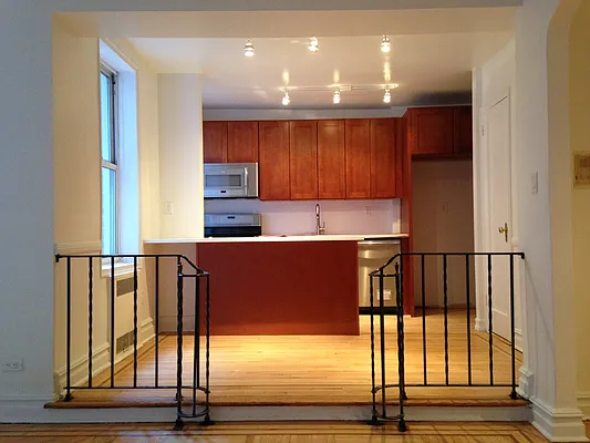 Sold by Rolling Stone Realty LLC | media 13