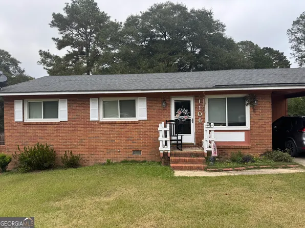 1106 Jewell Dr, Perry, GA 31069