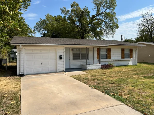 317 E Ridgewood Dr, Garland, TX 75041