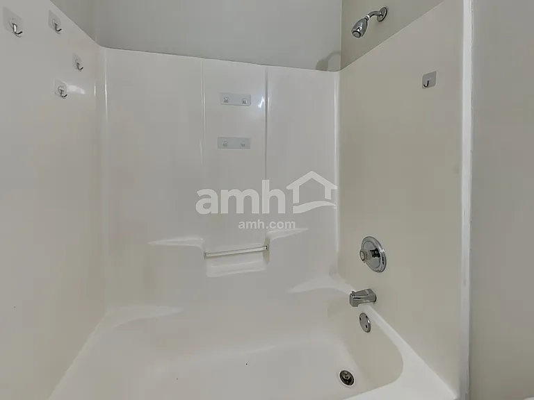 4032 Haworth Pkwy — Photo 16