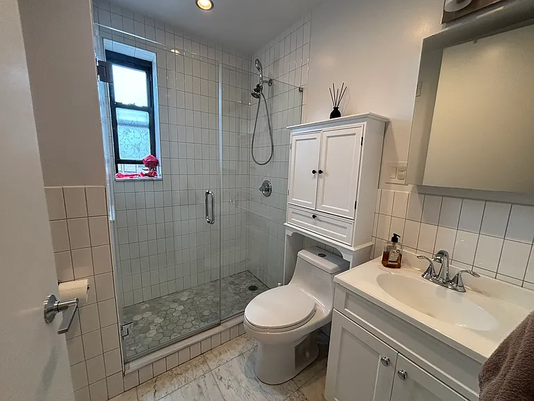 5025 Broadway #6A — Photo 6