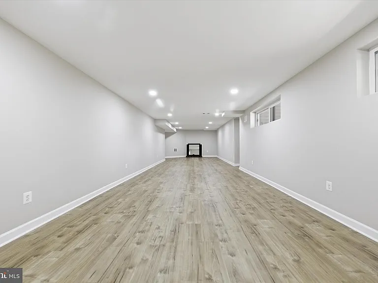 1608 Westmoreland St — Photo 14