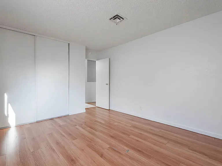 5198 Greene Ln — Photo 24