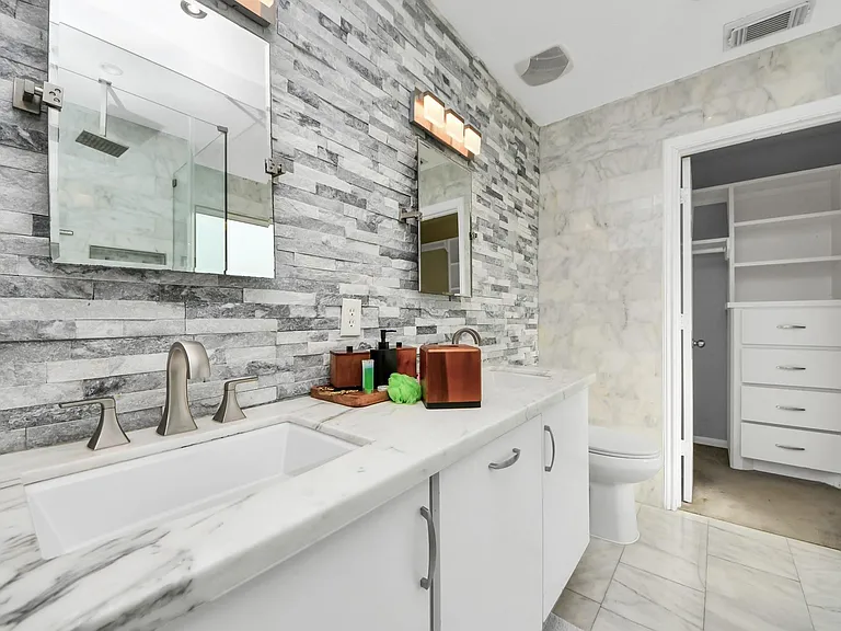 10814 Tobar Falls Cir — Photo 23