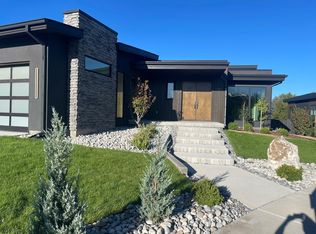 1751 S Beeler Ct, Denver, CO 80247