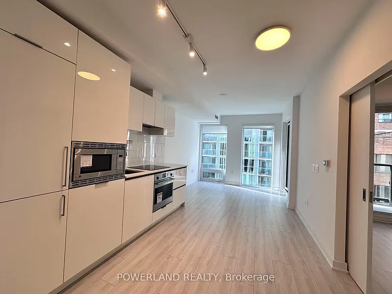 121 Saint Patrick St #521 — Photo 4