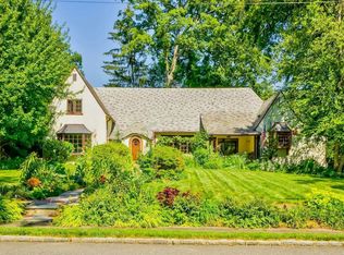 33 Litchfield Rd, Port Washington, NY 11050