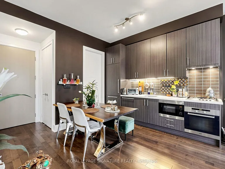 39 Queens Quay E #830 — Photo 11